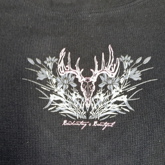 Legendary, white tails, long sleeve medium - Picture 3 of 5
